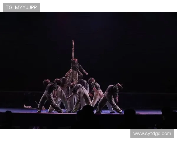 赛后分析:西安街舞队与重庆街舞队在灵活性上的精彩对决与启示