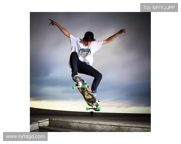 赵秀英亲自分享滑板技巧与心得体会助你轻松入门滑板运动