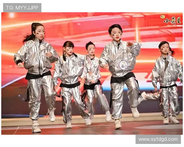 重庆街舞队引领潮流最新街舞团队协作排名前十揭晓