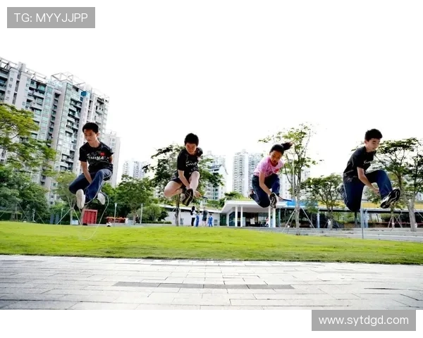 广州滑板队与深圳滑板队赛后复盘分析比赛节奏与战术对比